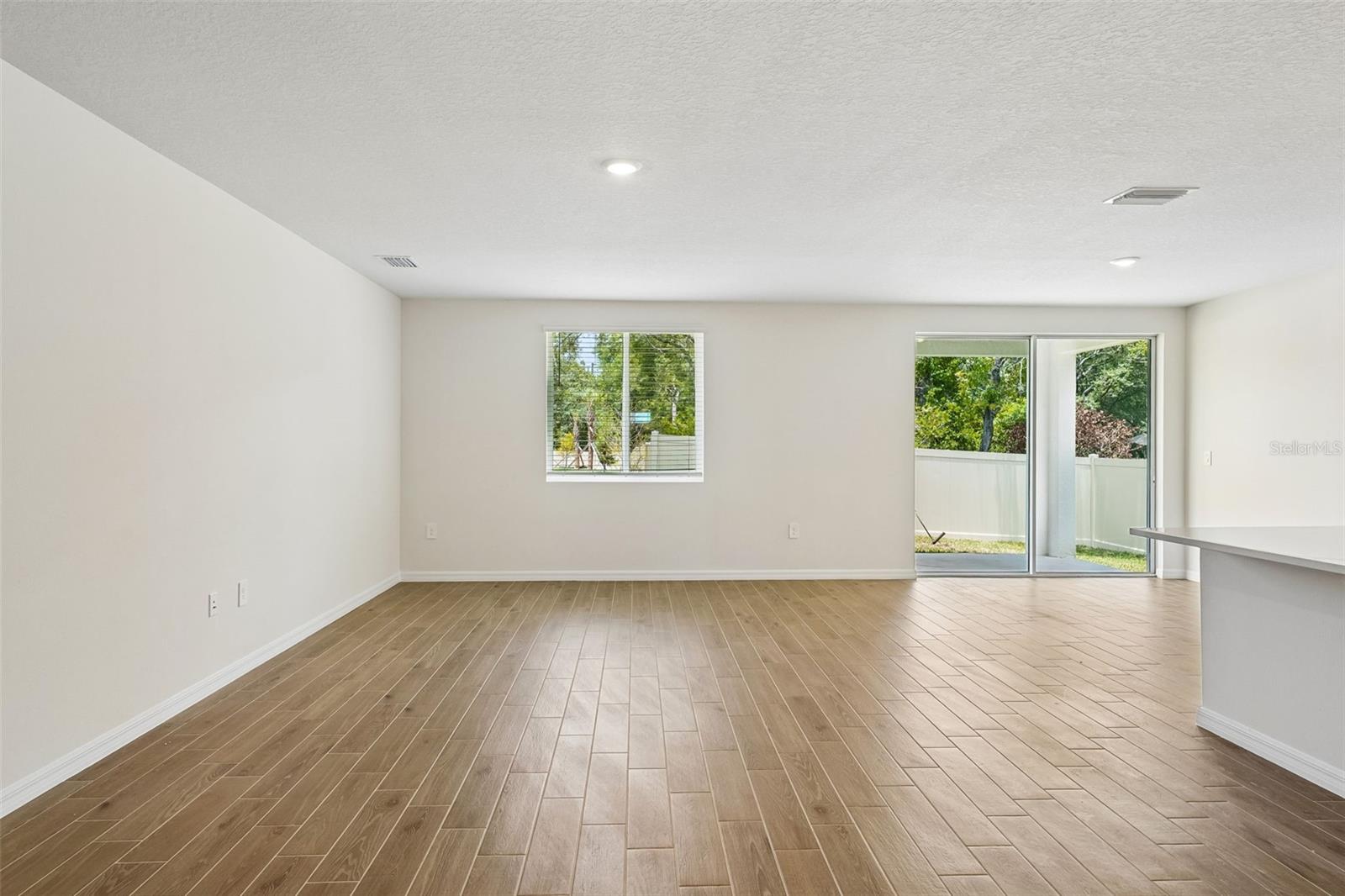 13755 UMBER FOREST ST — photo 6