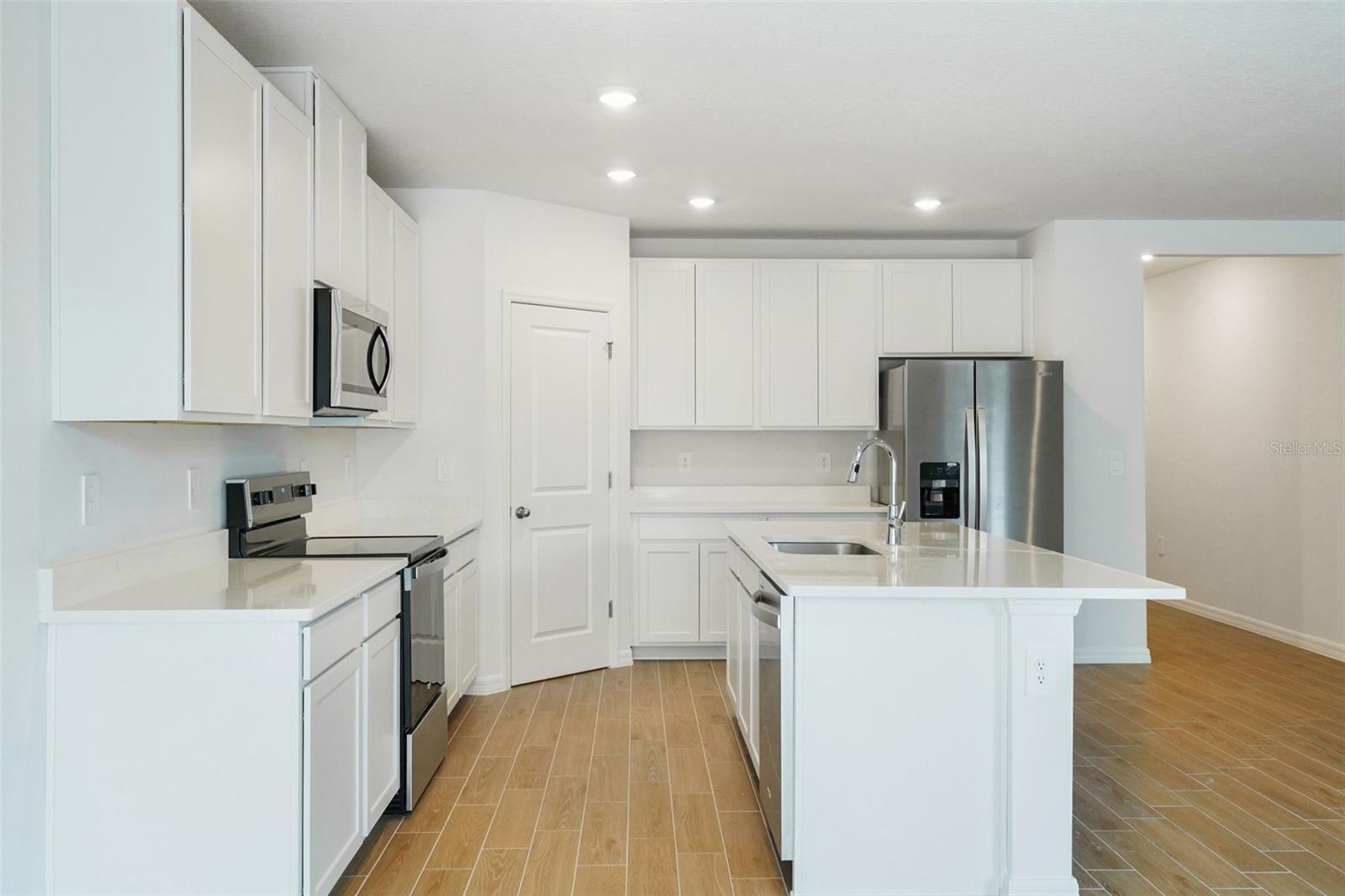 13755 UMBER FOREST ST — photo 13