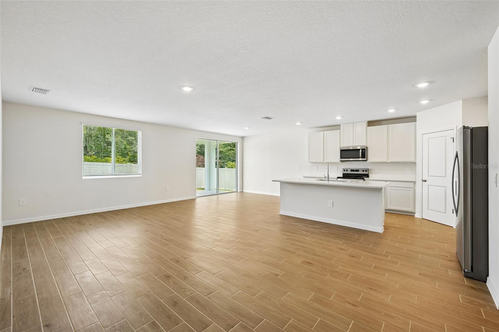 13755 UMBER FOREST ST — photo 5