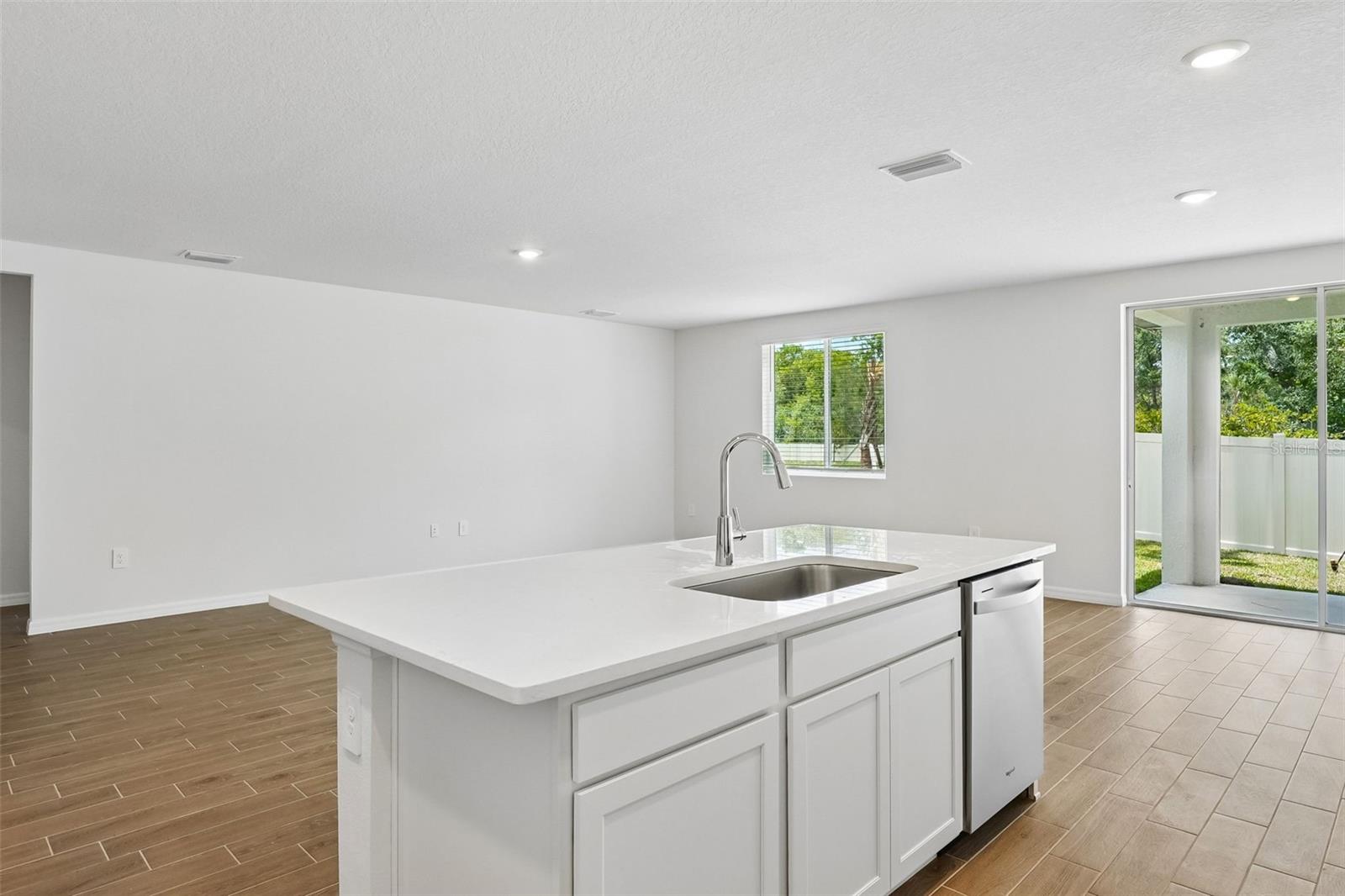 13755 UMBER FOREST ST — photo 17