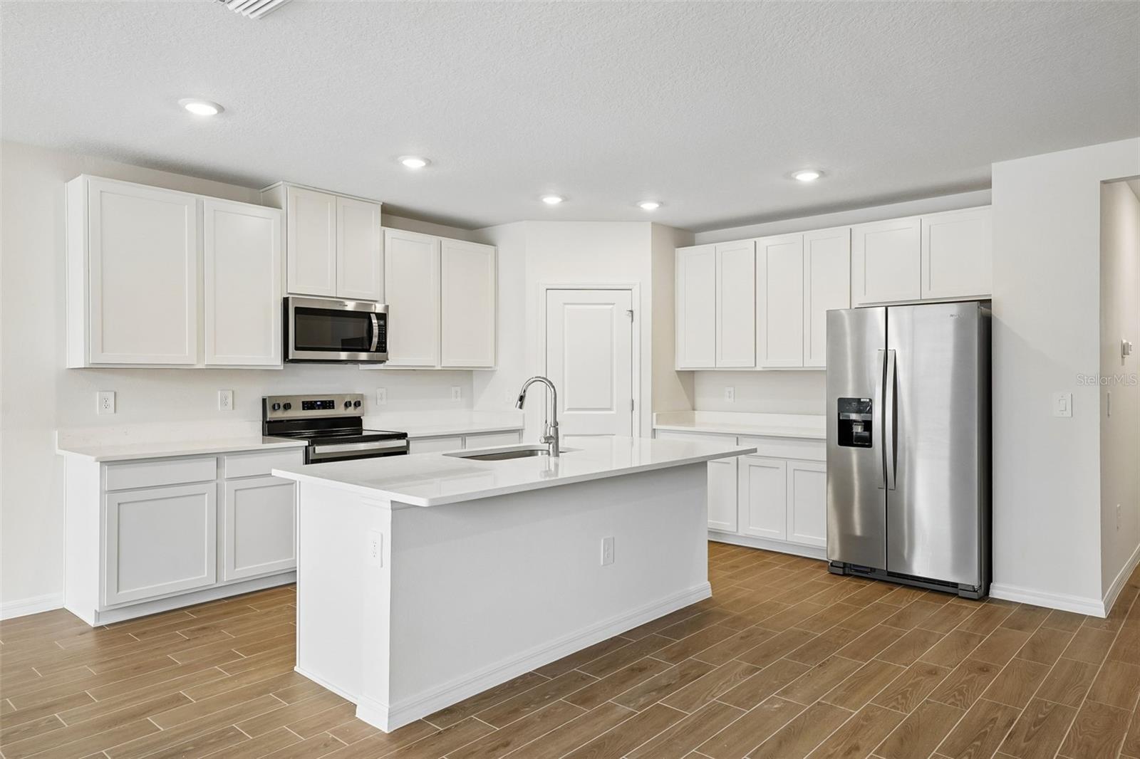 13755 UMBER FOREST ST — photo 11
