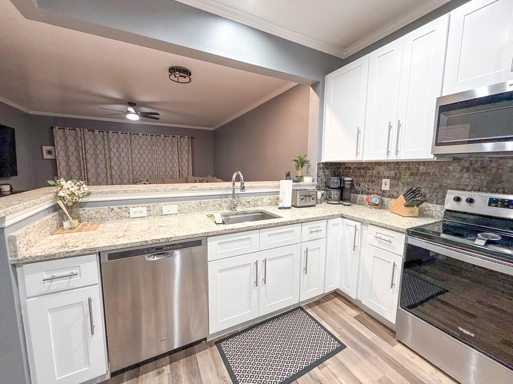8505 SANDY BEACH ST — photo 10