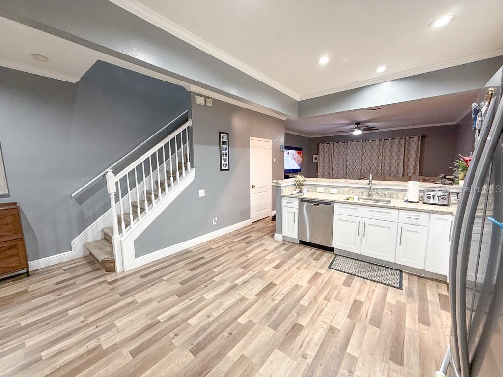 8505 SANDY BEACH ST — photo 8