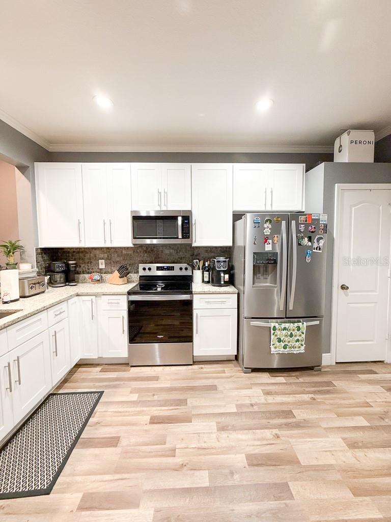 8505 SANDY BEACH ST — photo 11