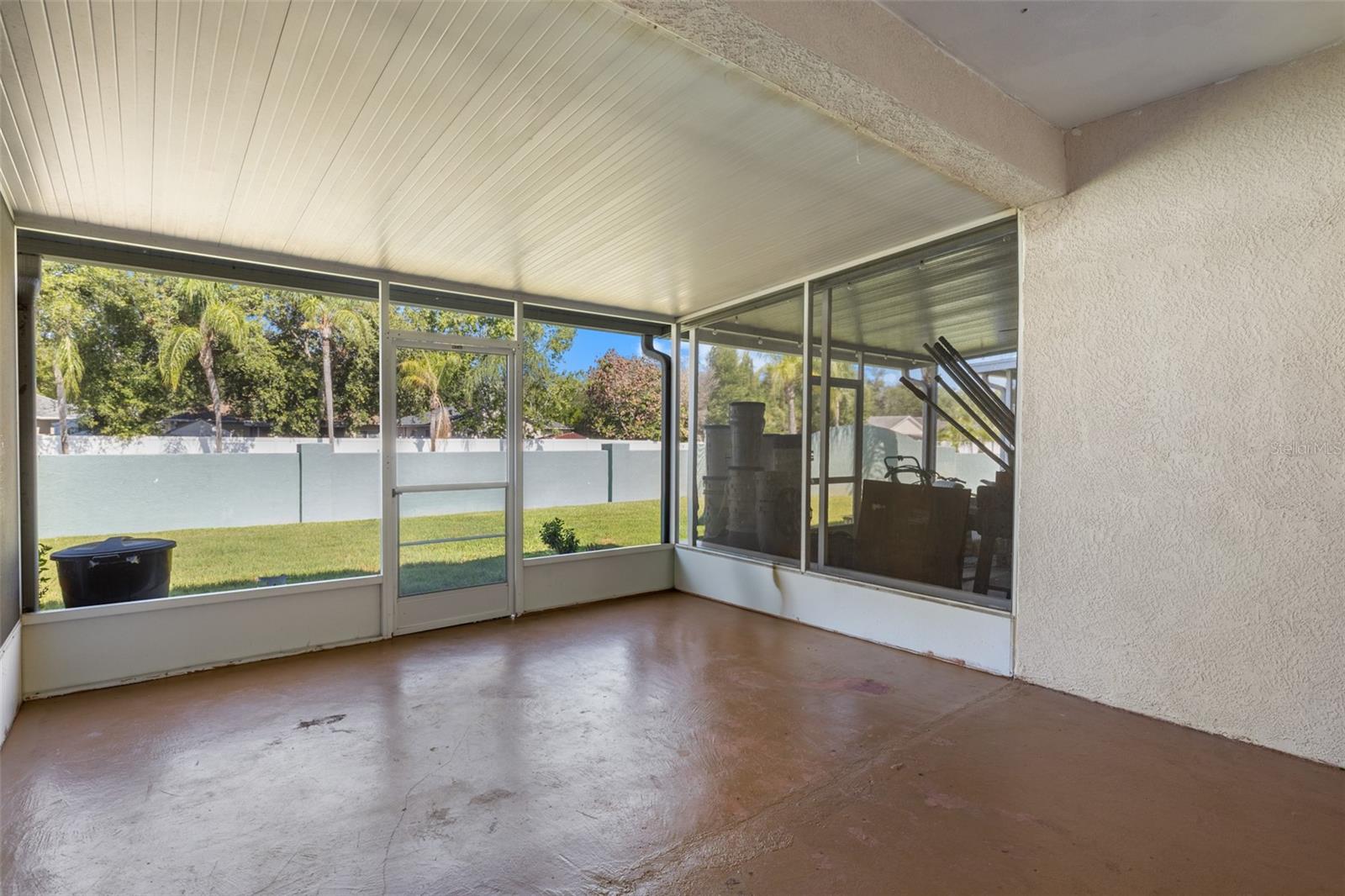 1907 FLUORSHIRE DR — photo 57