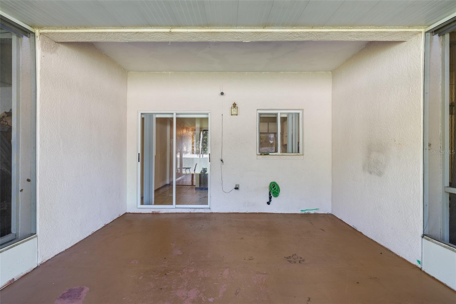 1907 FLUORSHIRE DR — photo 22