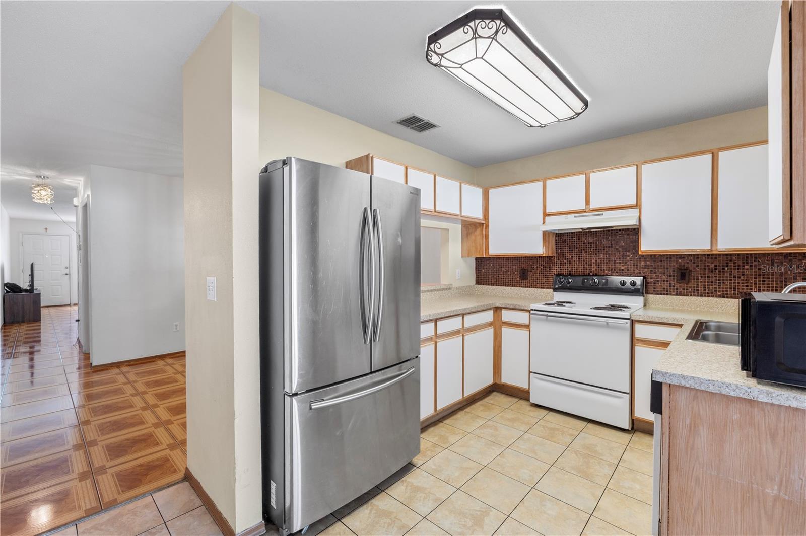 1907 FLUORSHIRE DR — photo 6