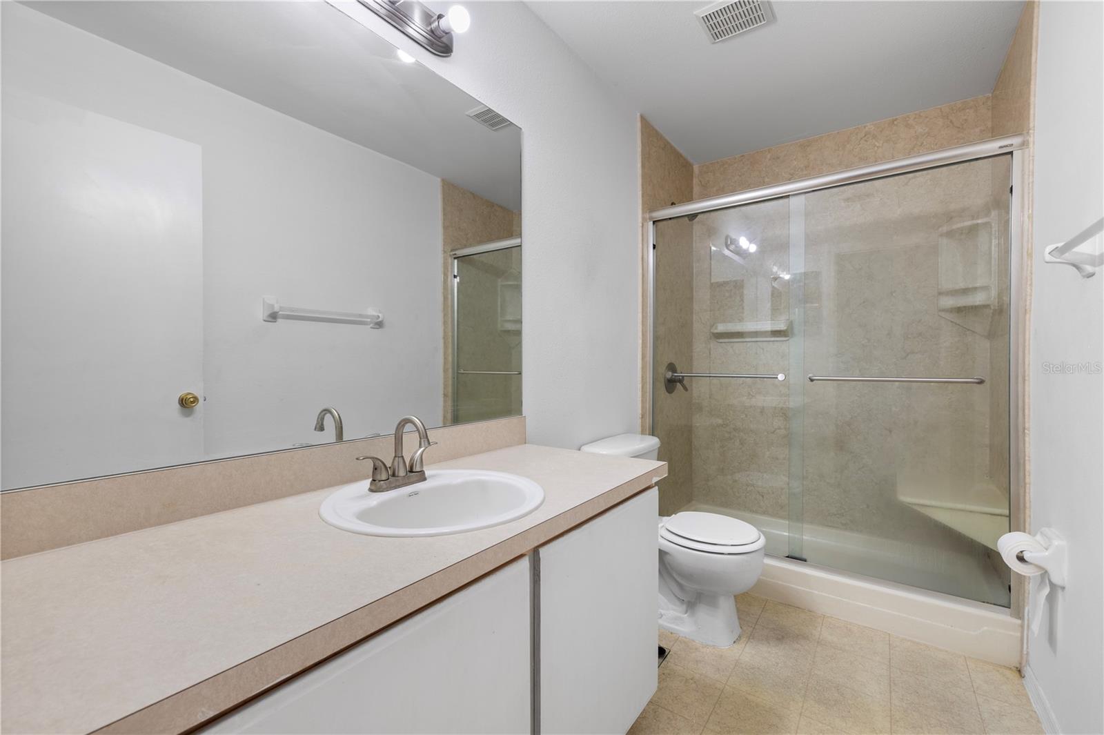 1907 FLUORSHIRE DR — photo 31