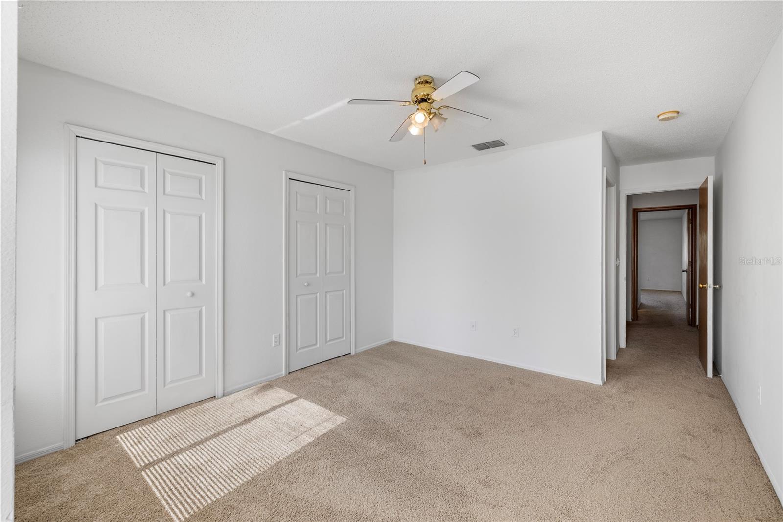 1907 FLUORSHIRE DR — photo 24
