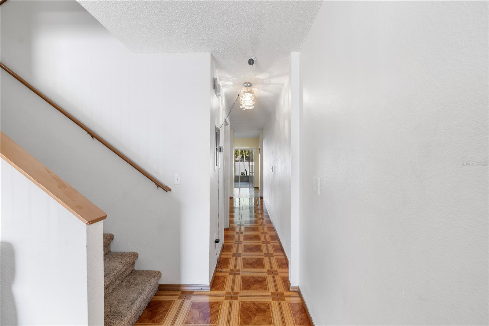 1907 FLUORSHIRE DR — photo 10