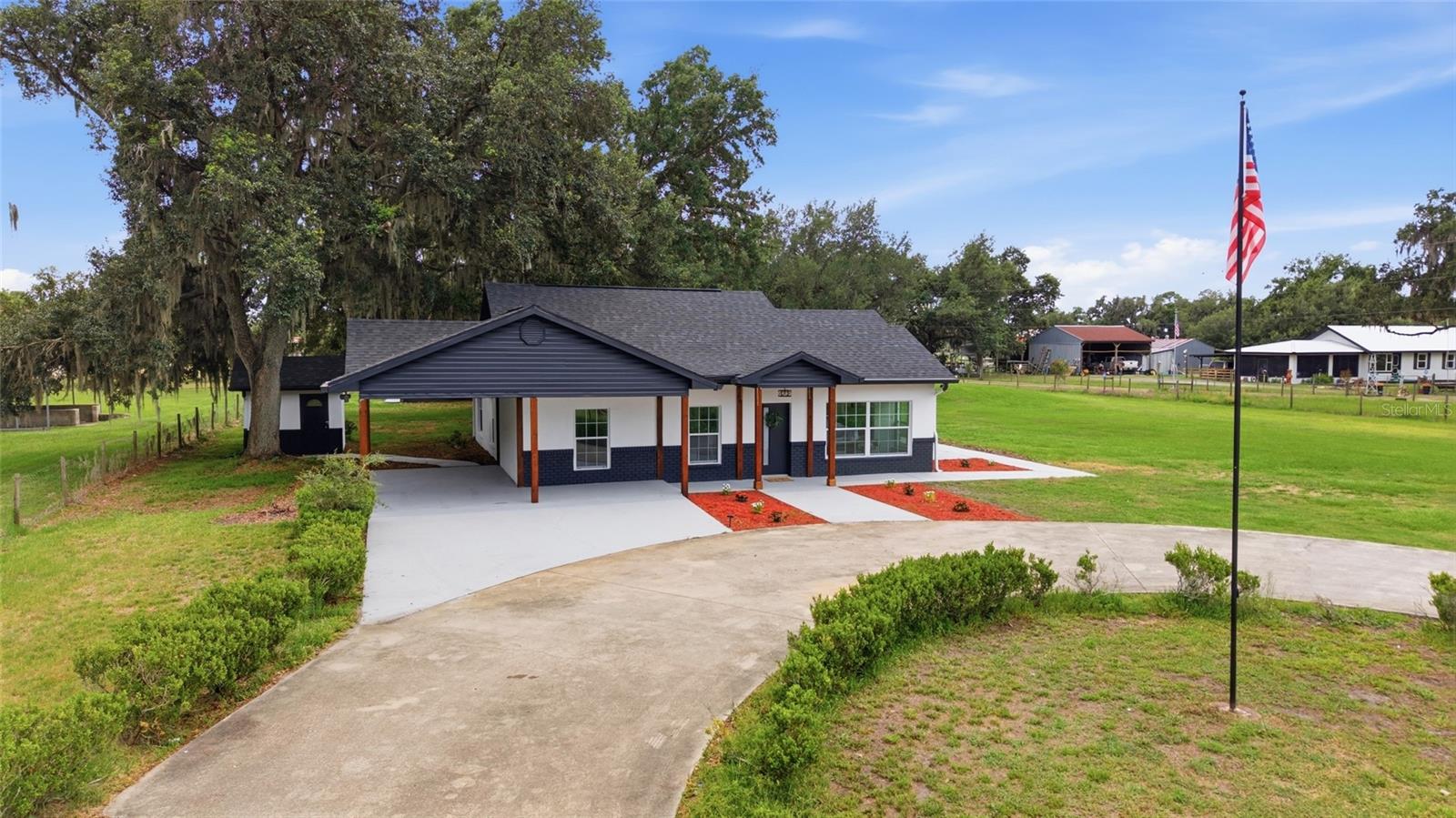 1205 E KNIGHTS GRIFFIN RD — photo 56
