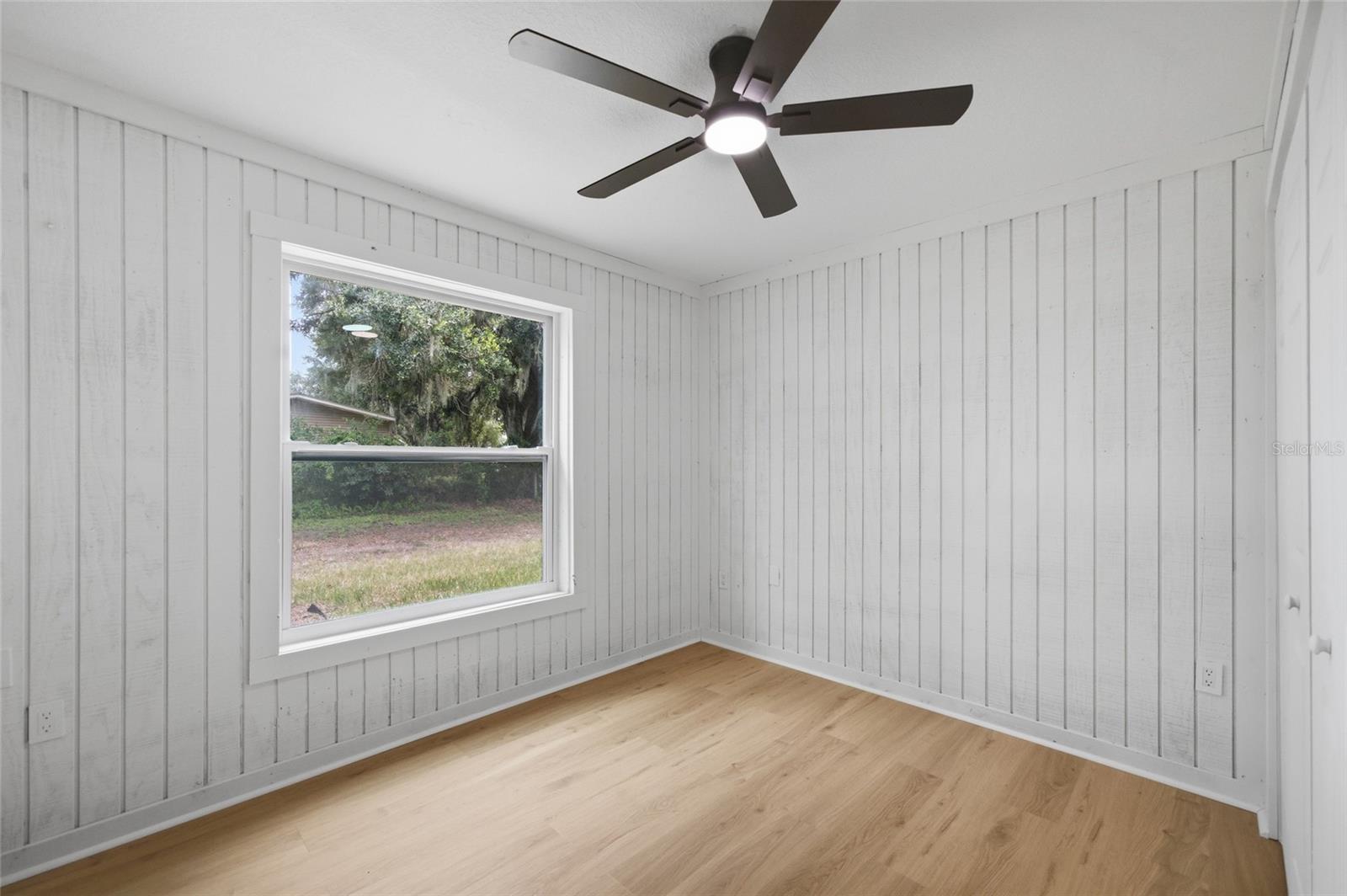 1205 E KNIGHTS GRIFFIN RD — photo 40