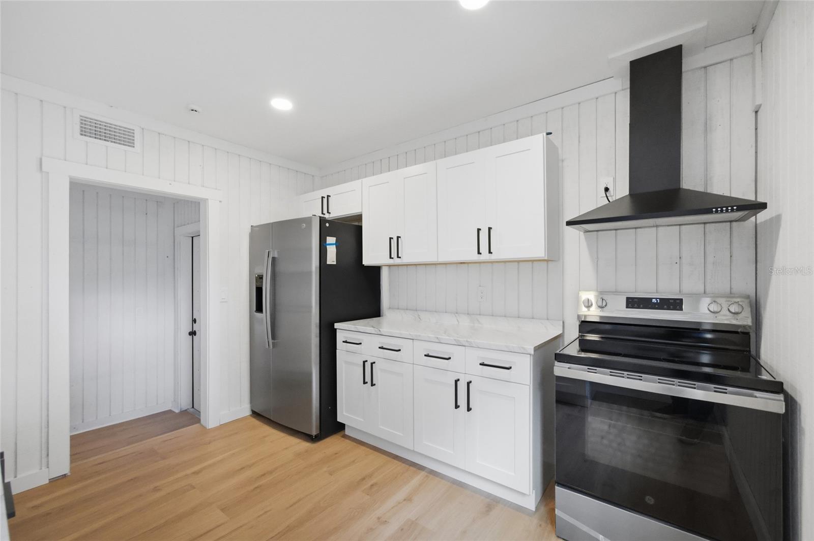 1205 E KNIGHTS GRIFFIN RD — photo 38