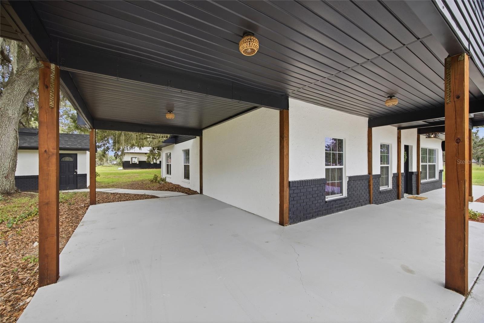 1205 E KNIGHTS GRIFFIN RD — photo 50