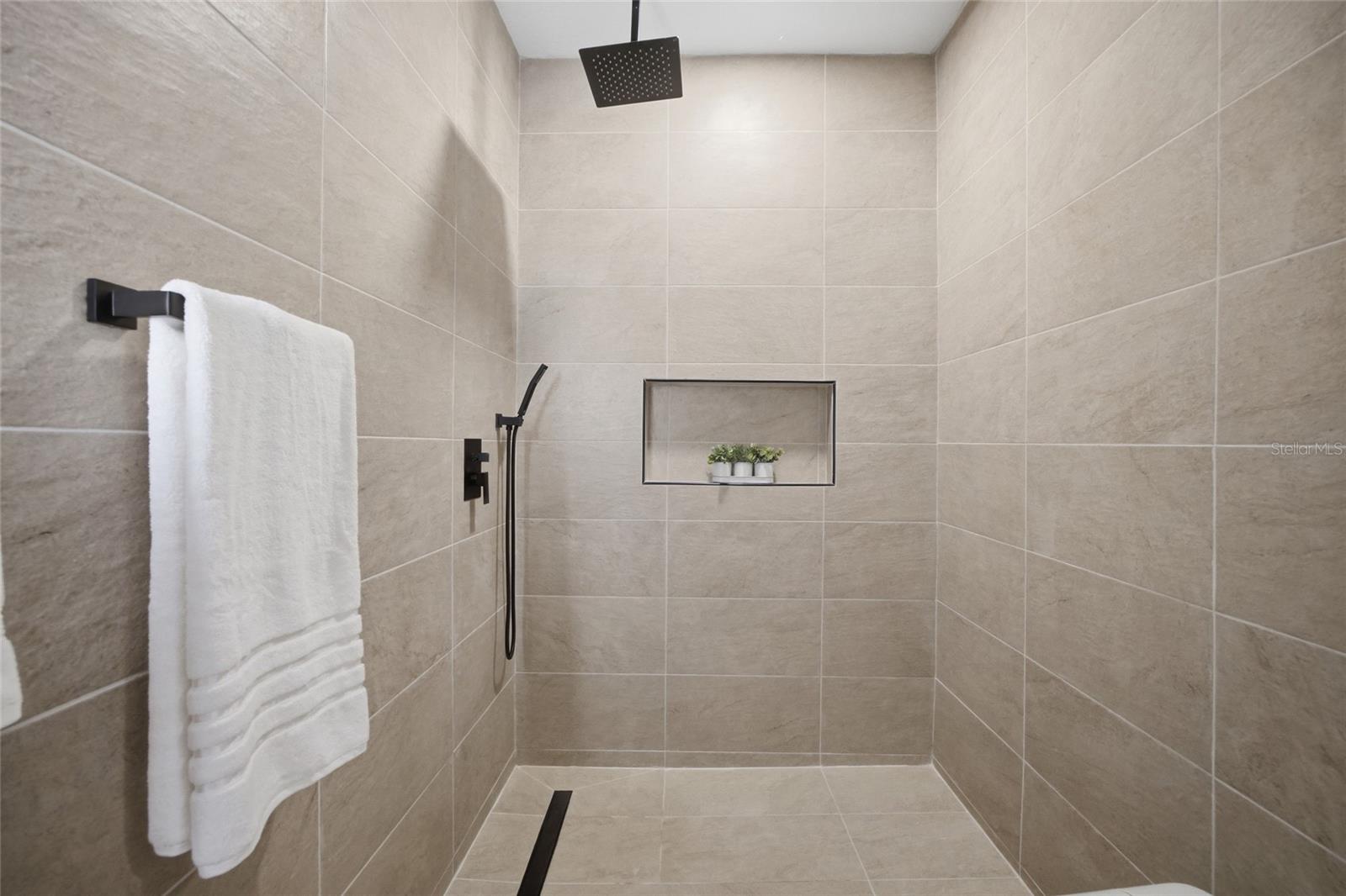 1205 E KNIGHTS GRIFFIN RD — photo 26