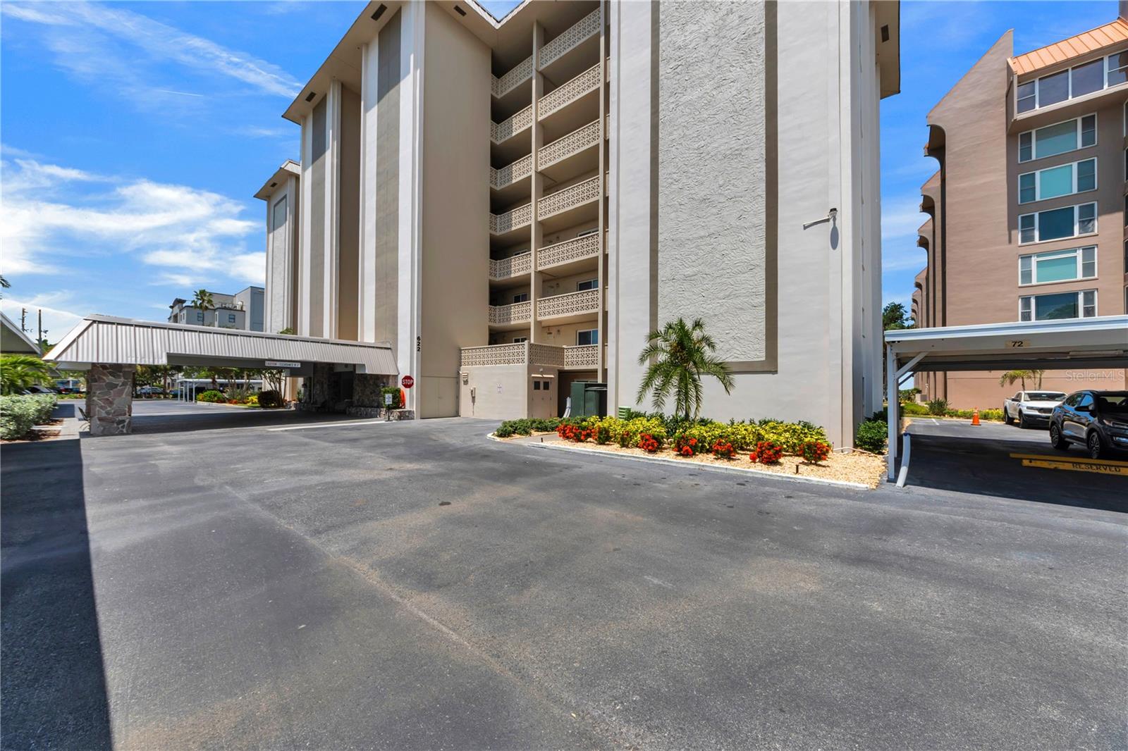 622 EDGEWATER DR #823 — photo 32