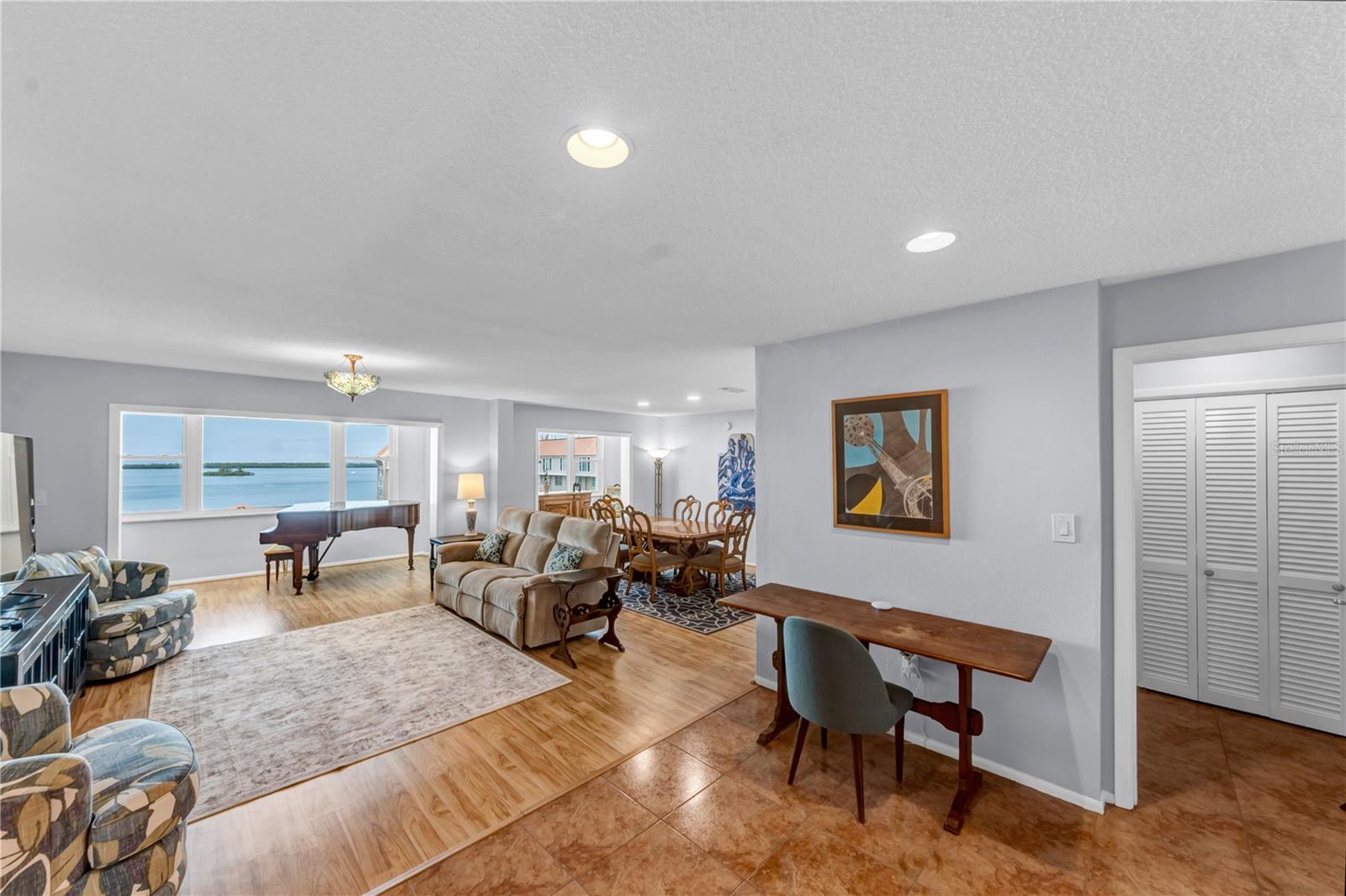 622 EDGEWATER DR #823 — photo 11