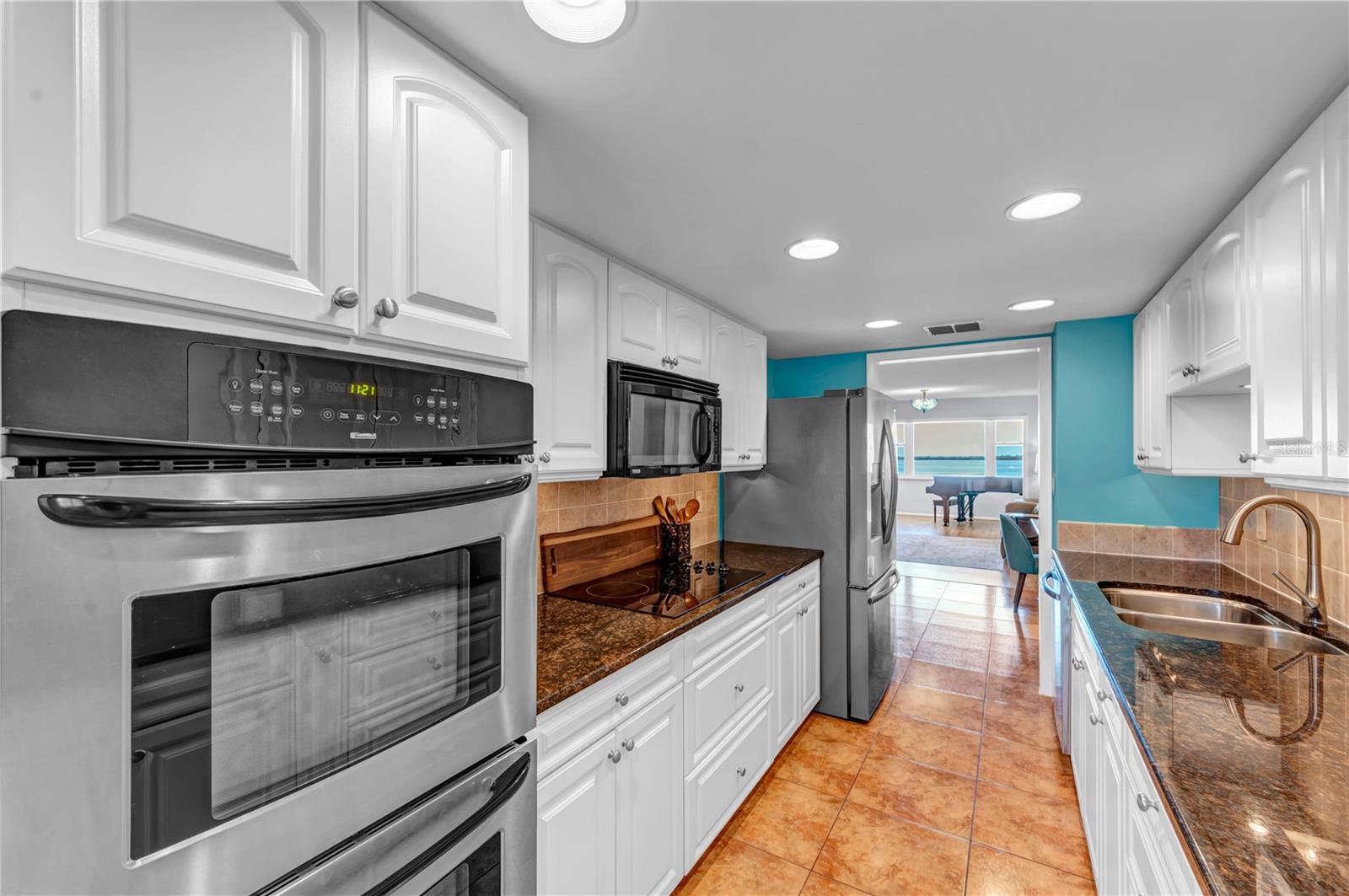 622 EDGEWATER DR #823 — photo 14