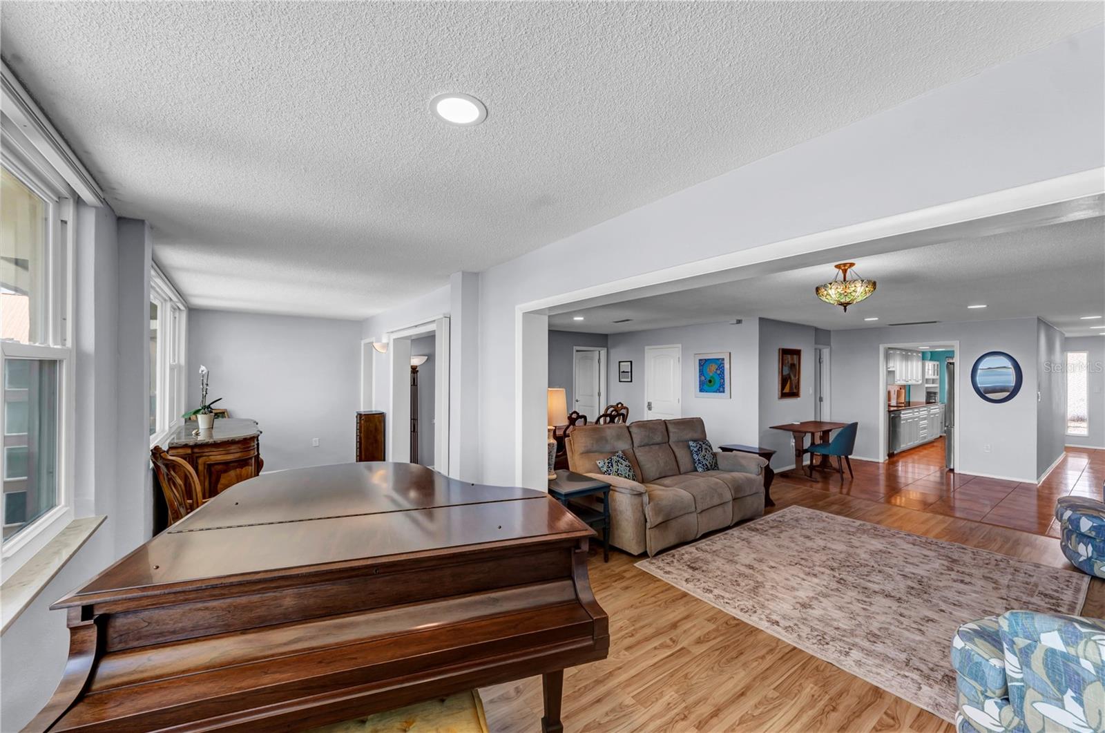 622 EDGEWATER DR #823 — photo 61
