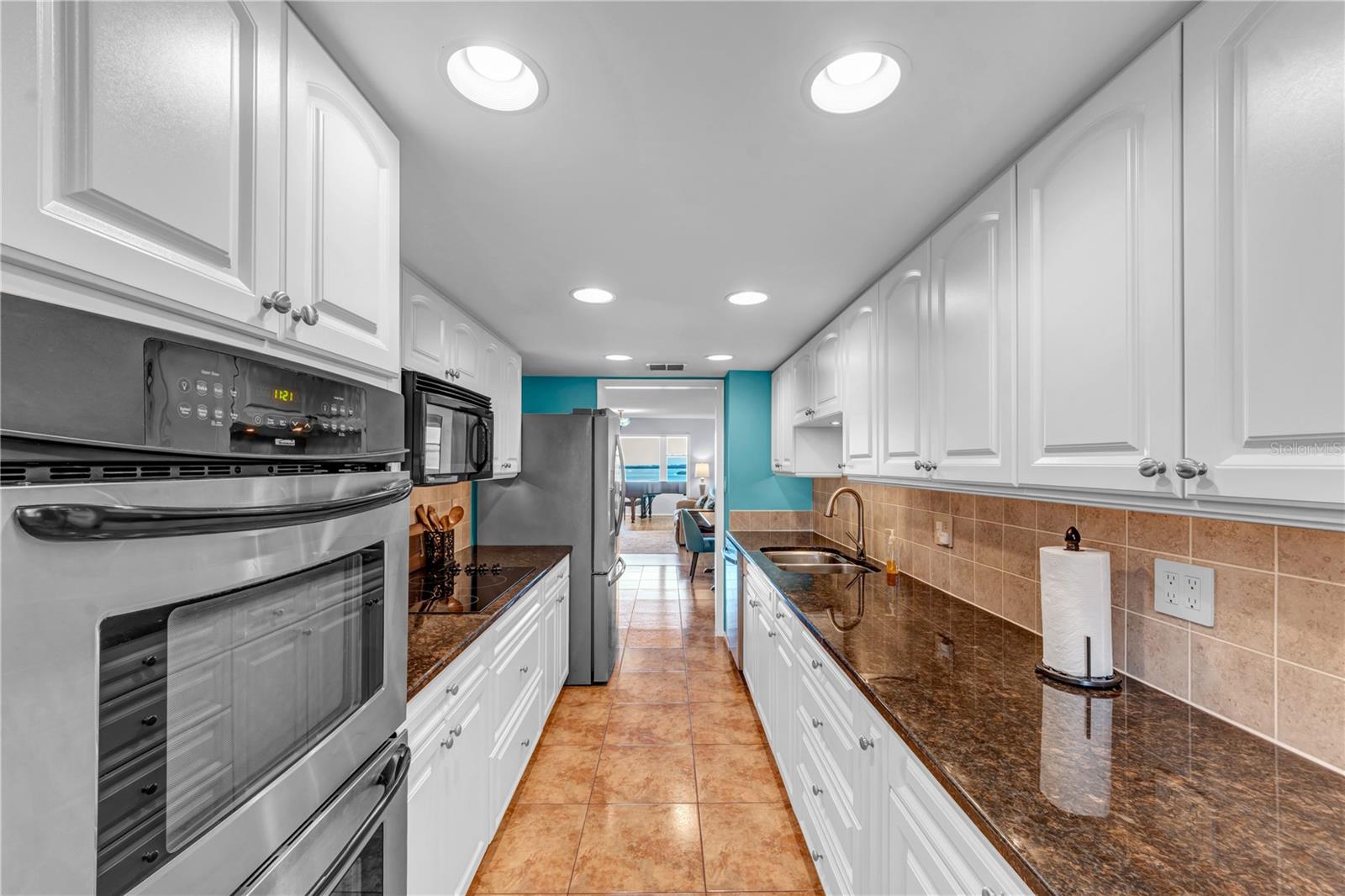 622 EDGEWATER DR #823 — photo 13