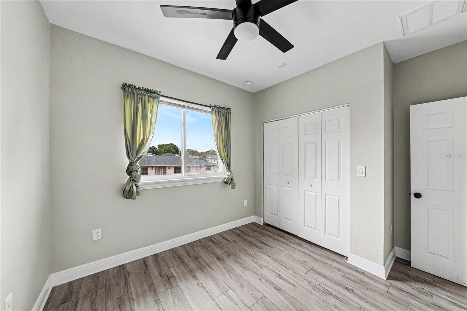 2619 W ST CONRAD — photo 26