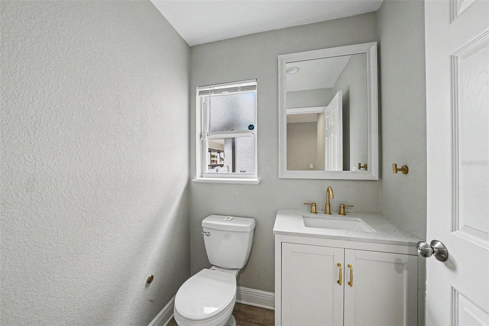 2619 W ST CONRAD — photo 18
