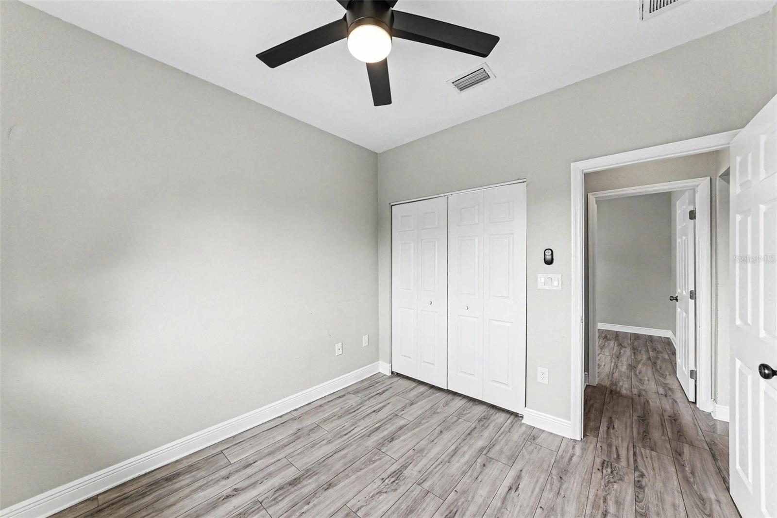 2619 W ST CONRAD — photo 28