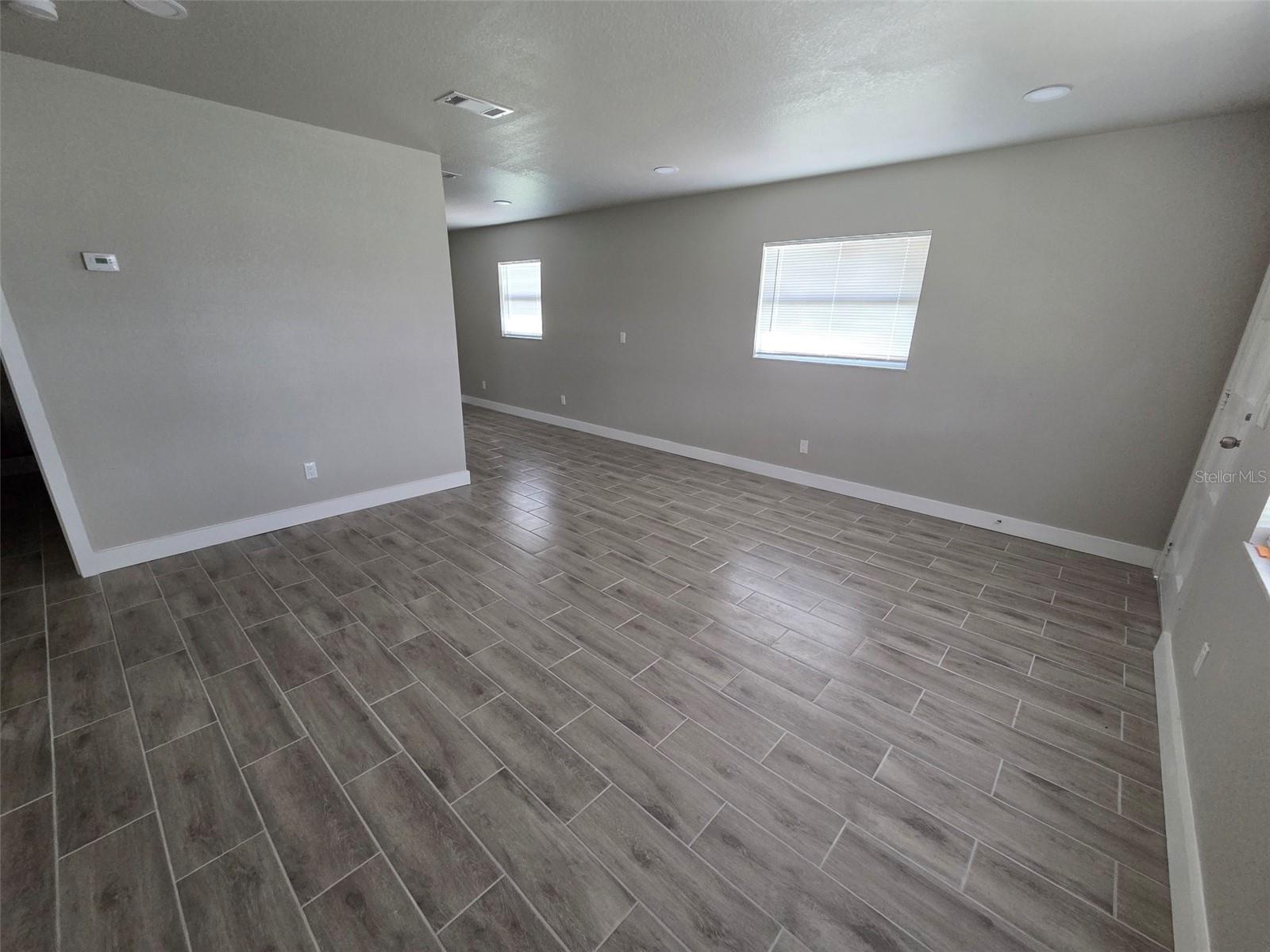 38300 HENRY DR — photo 5