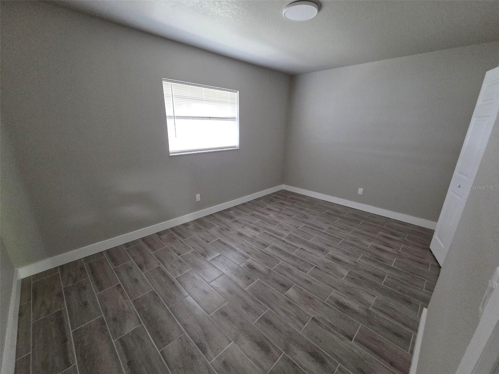 38300 HENRY DR — photo 15