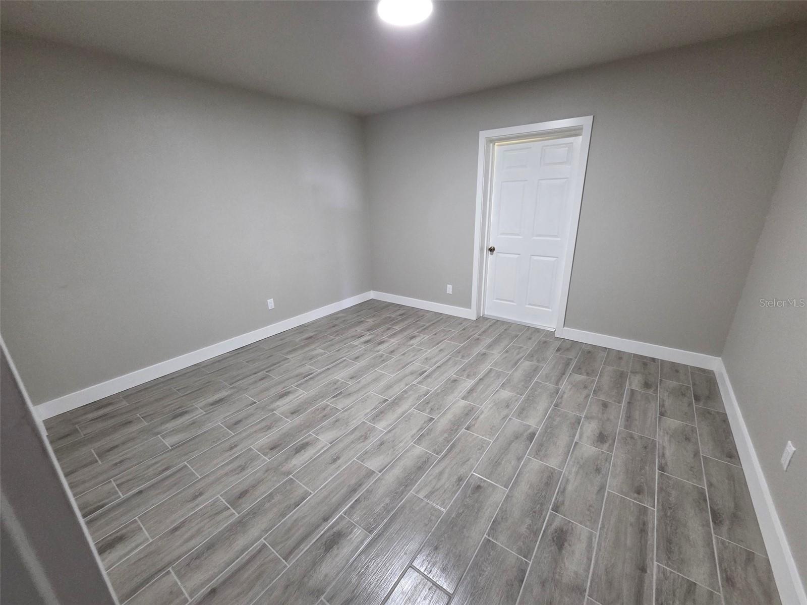 38300 HENRY DR — photo 11