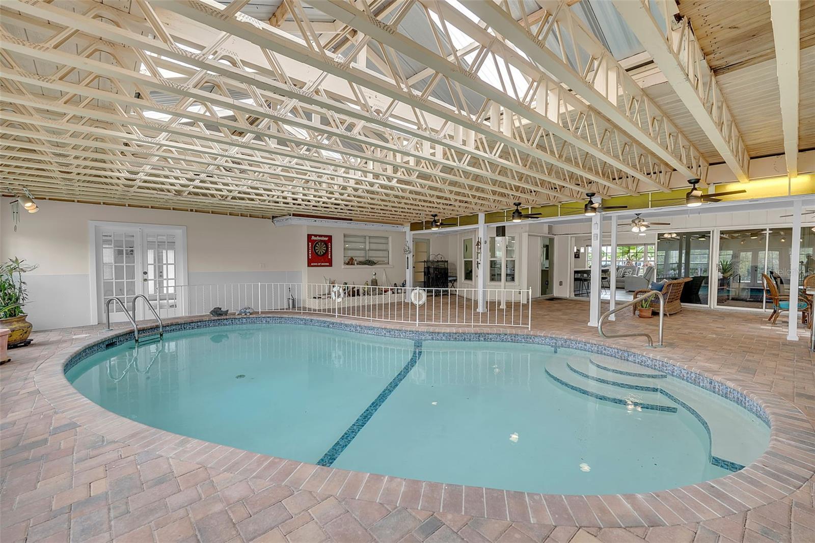 332 SHORE DR — photo 6