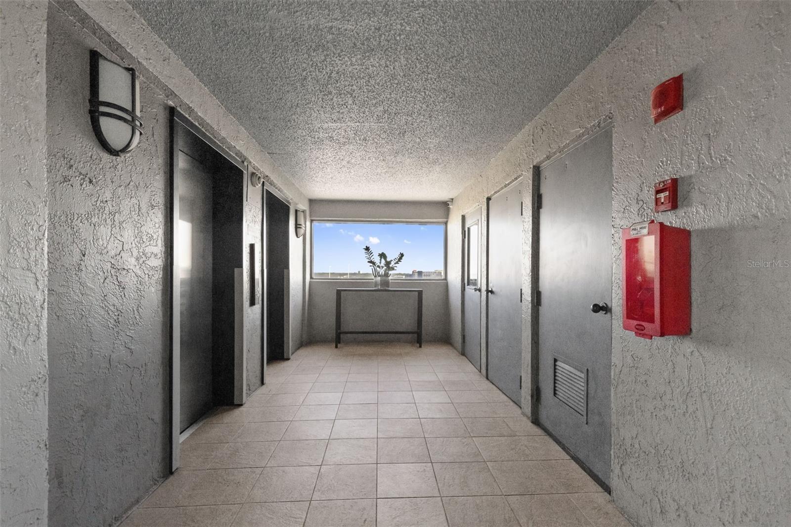 201 W LAUREL ST #907 — photo 38