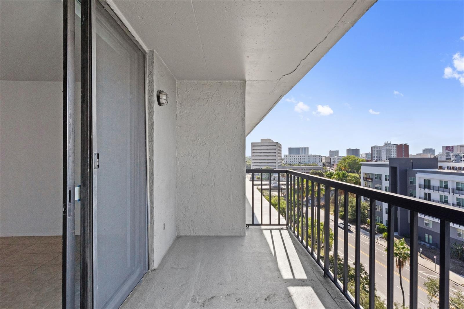 201 W LAUREL ST #907 — photo 15