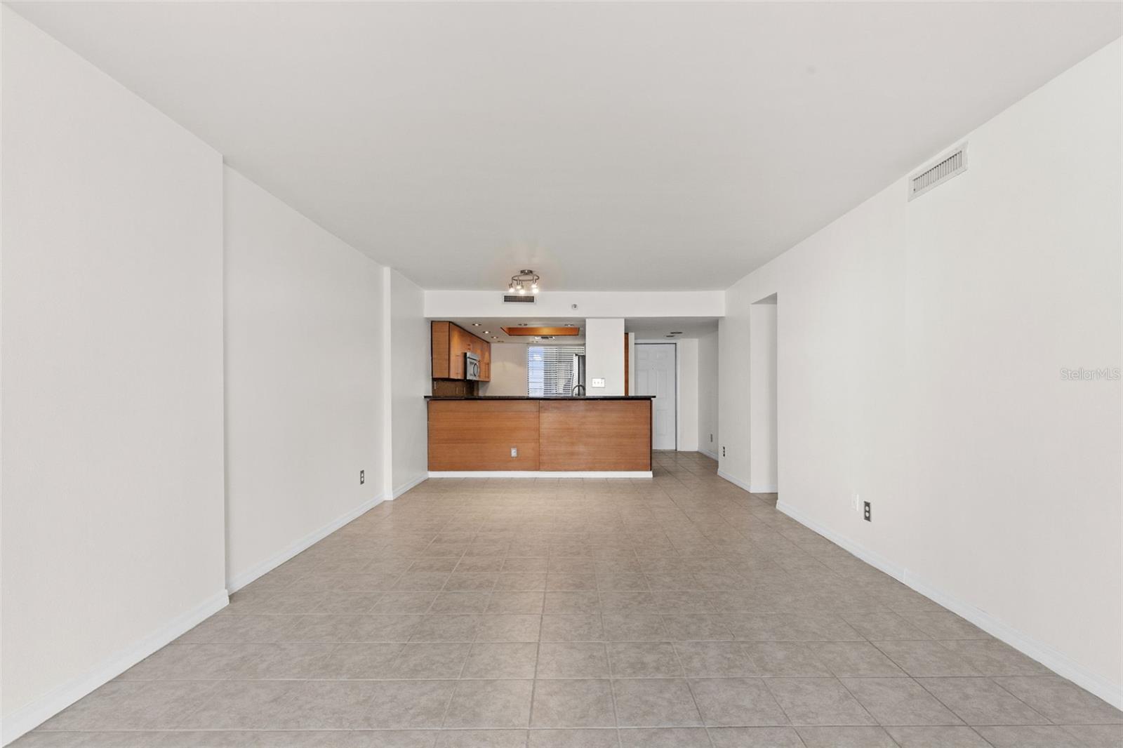 201 W LAUREL ST #907 — photo 13