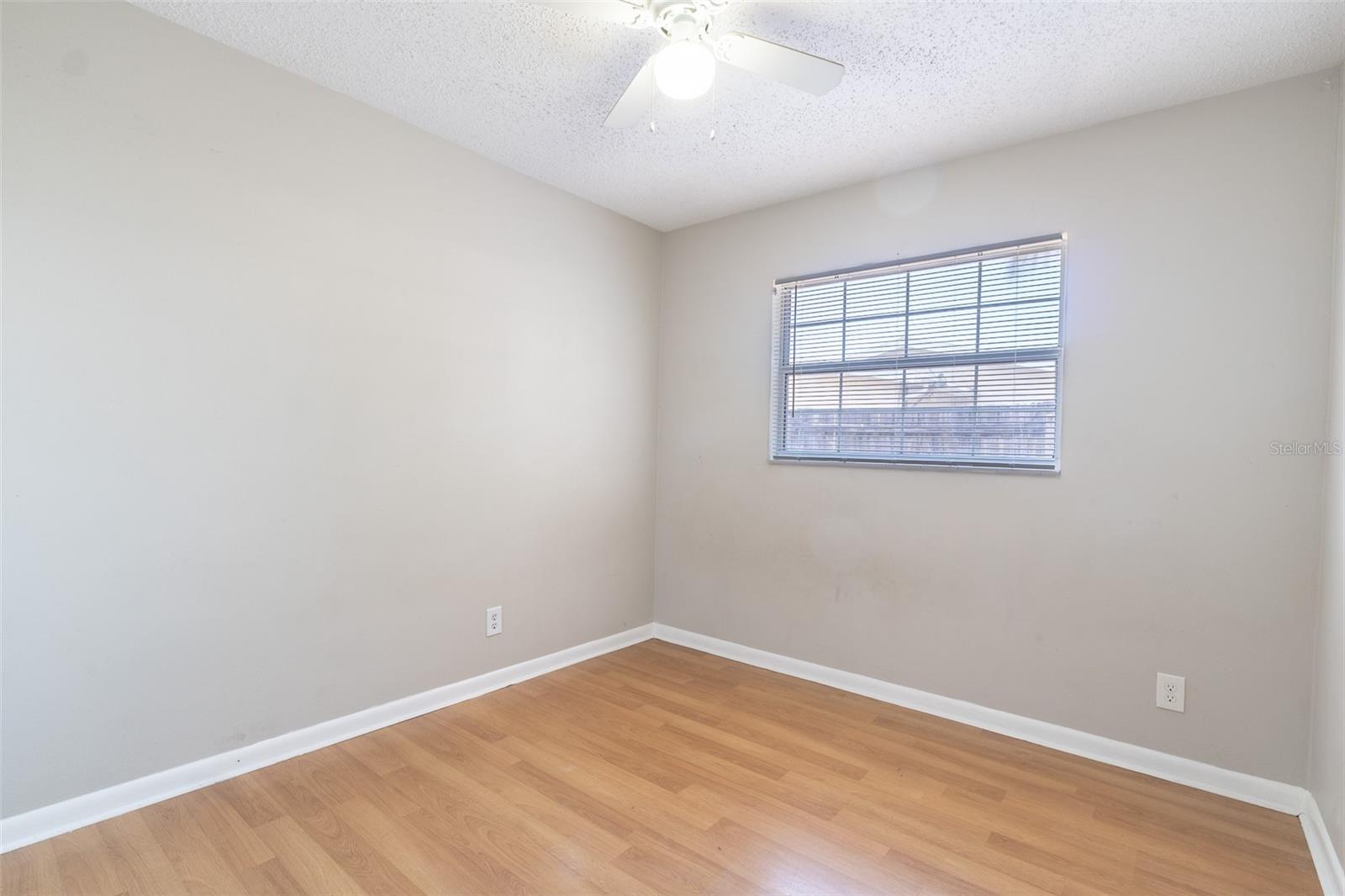 6001 CRESTRIDGE RD — photo 18