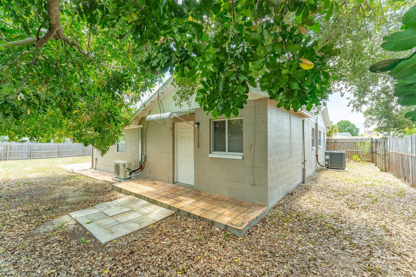6001 CRESTRIDGE RD — photo 5