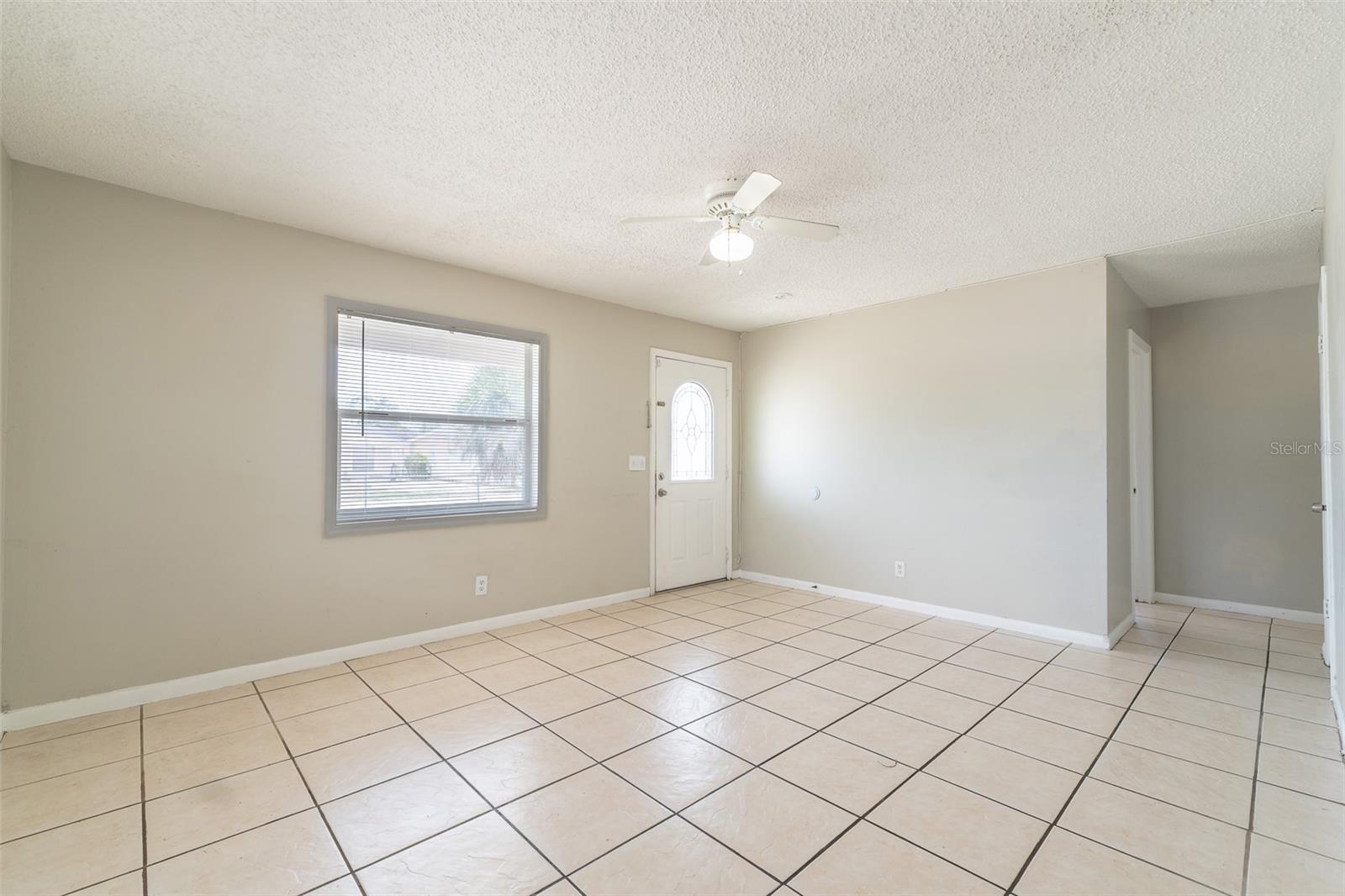 6001 CRESTRIDGE RD — photo 10