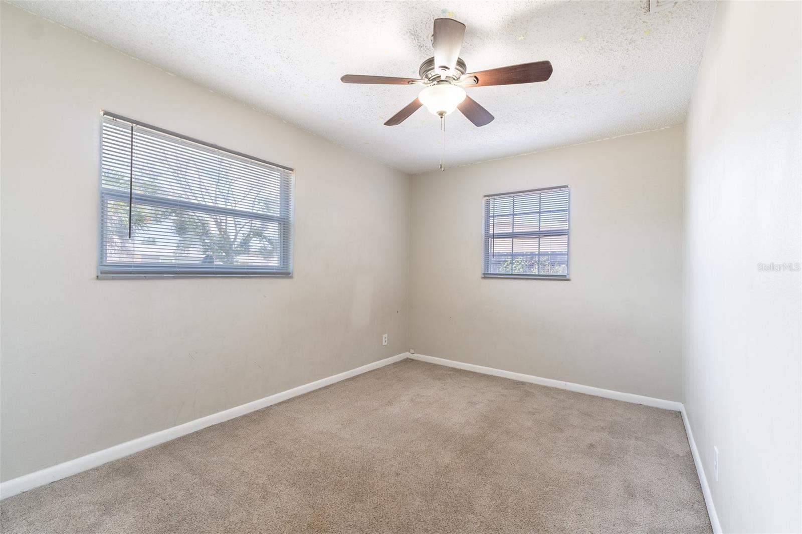 6001 CRESTRIDGE RD — photo 12
