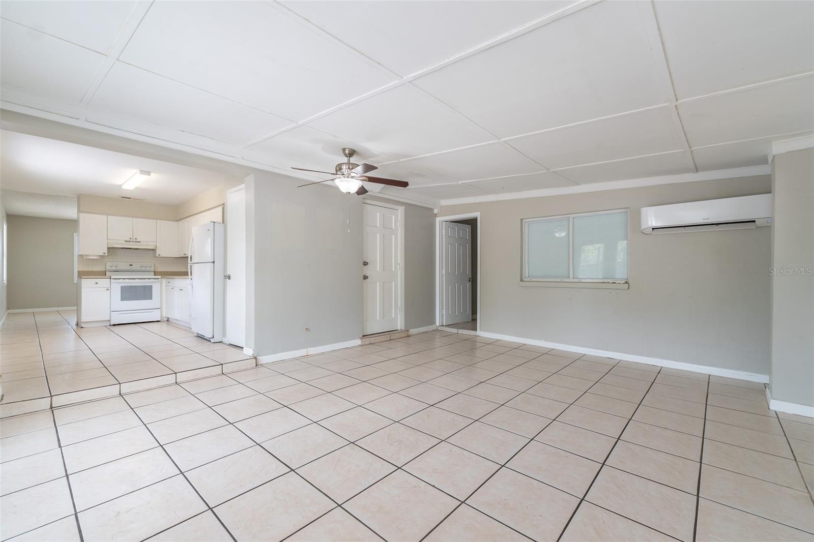 6001 CRESTRIDGE RD — photo 29