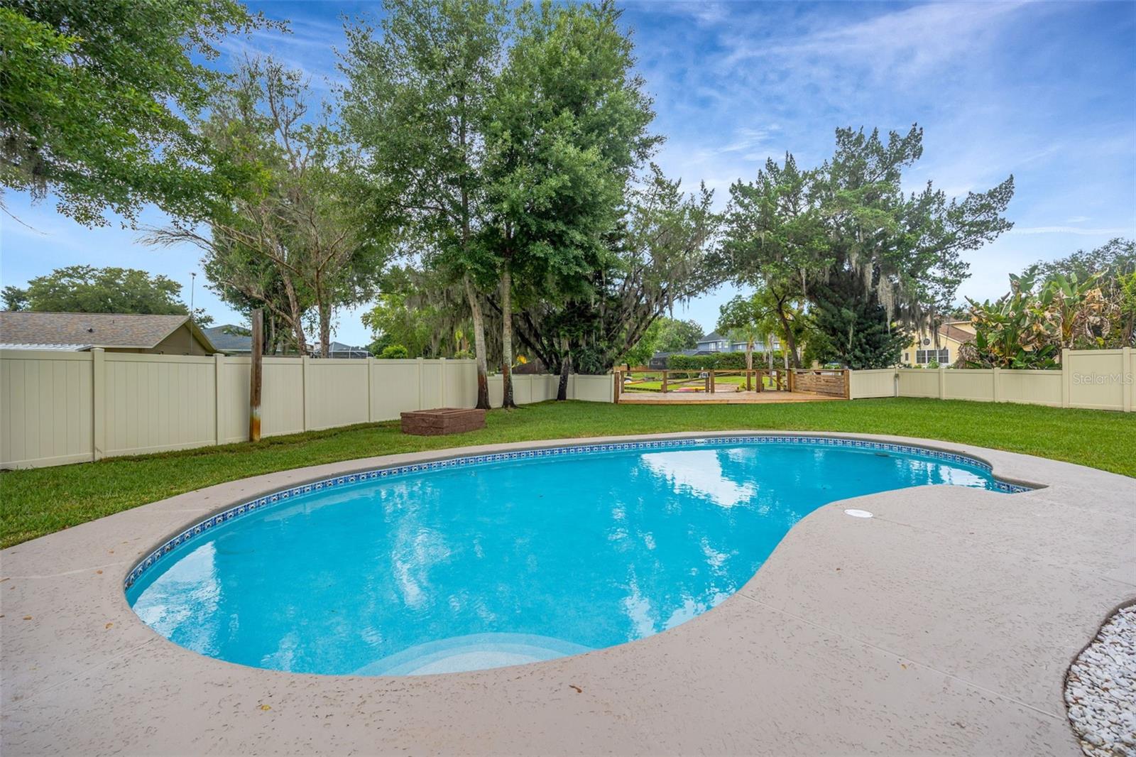 22369 SOUTHSHORE DR — photo 67