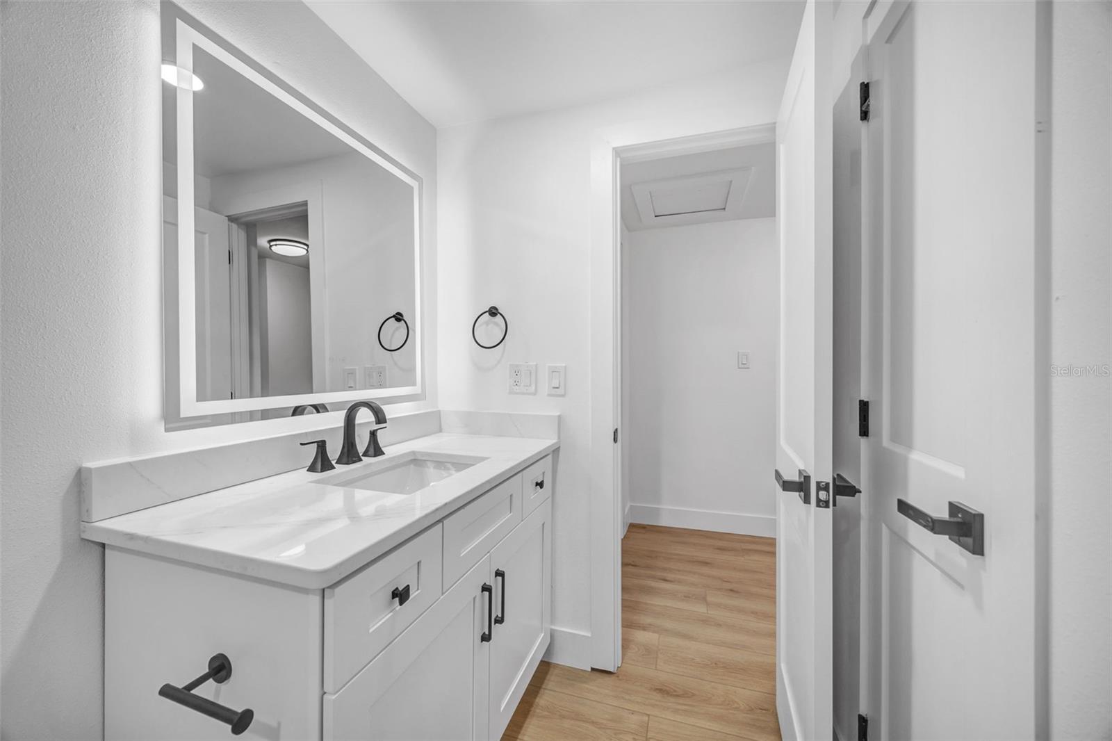 22369 SOUTHSHORE DR — photo 61