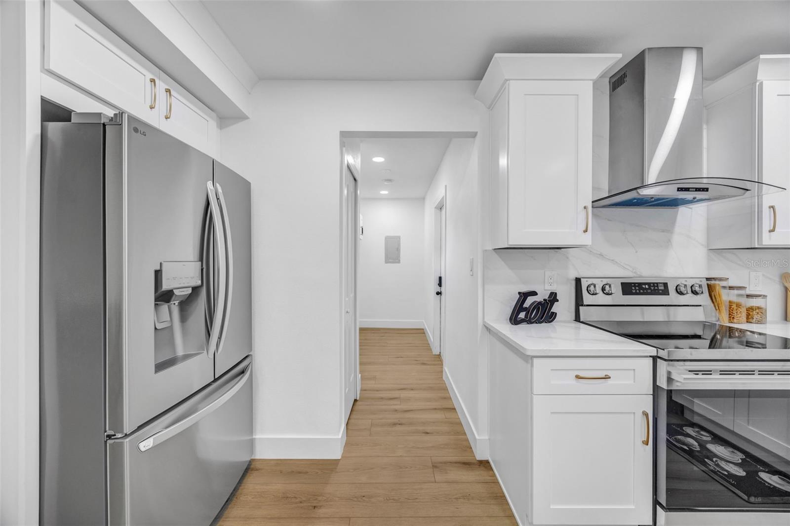 22369 SOUTHSHORE DR — photo 35
