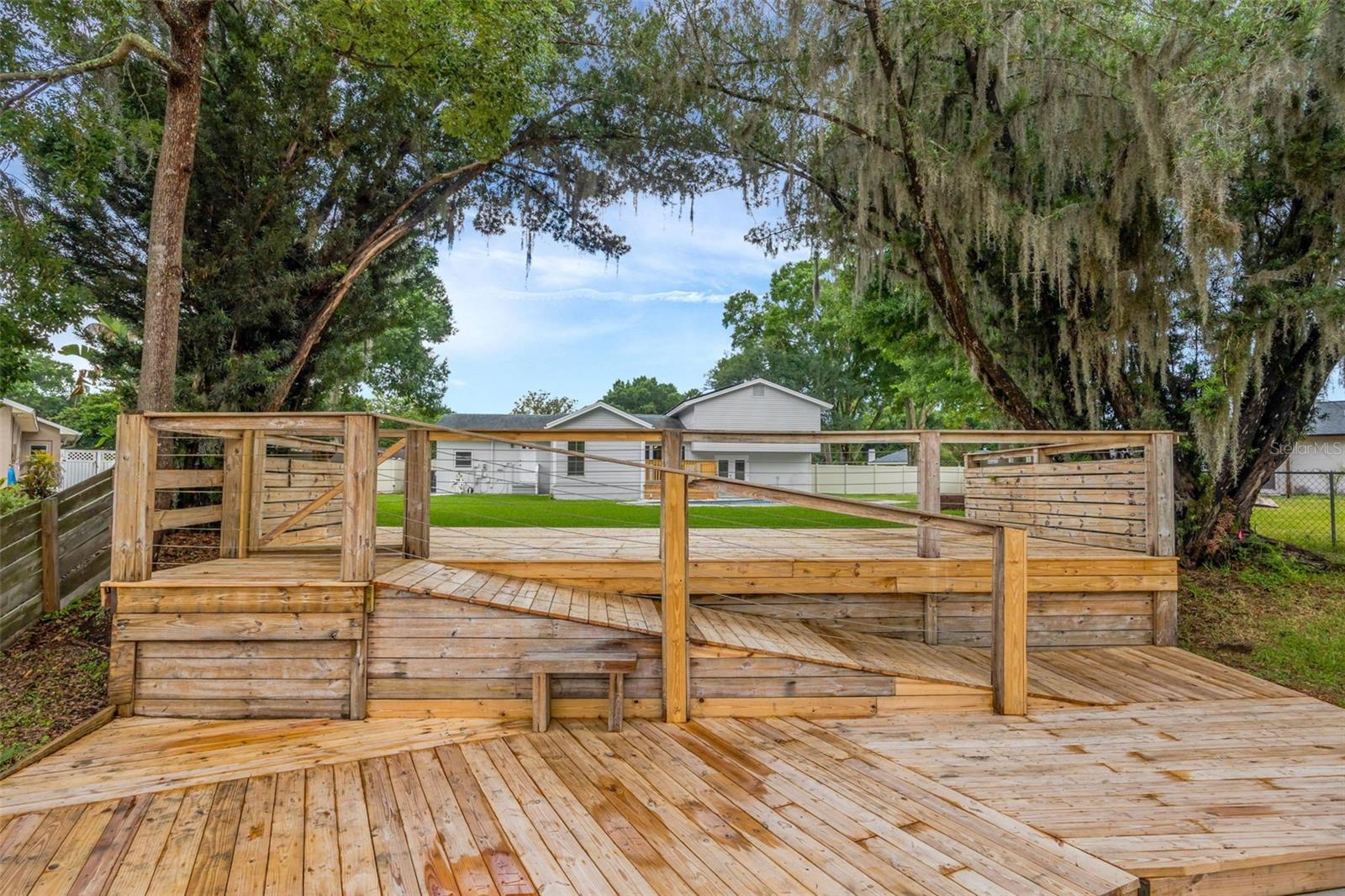 22369 SOUTHSHORE DR — photo 70