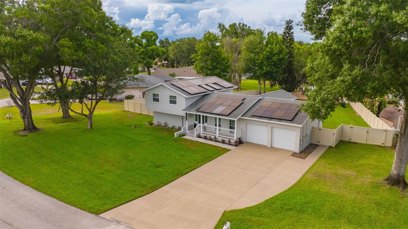 22369 SOUTHSHORE DR — photo 11