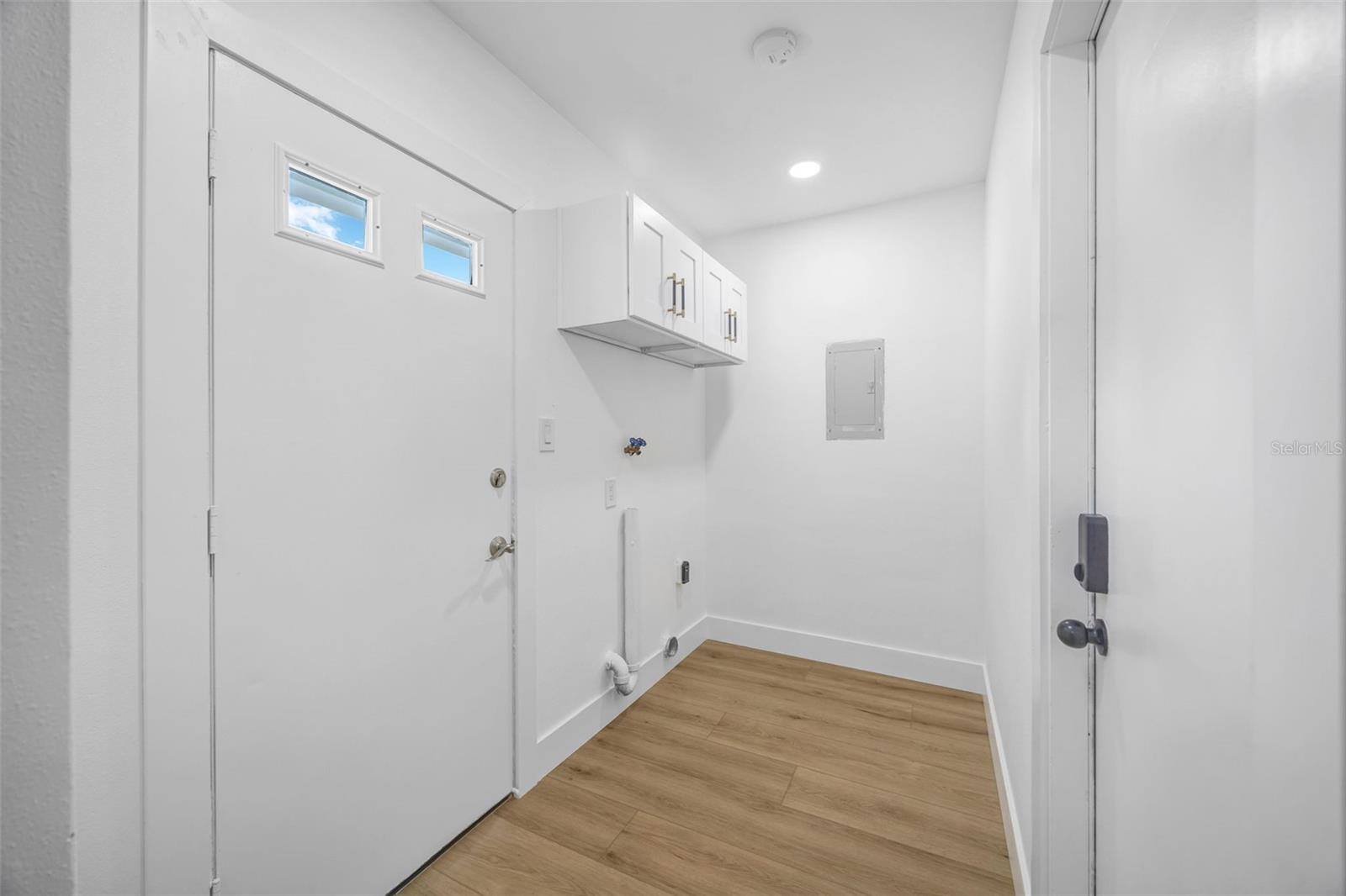 22369 SOUTHSHORE DR — photo 36