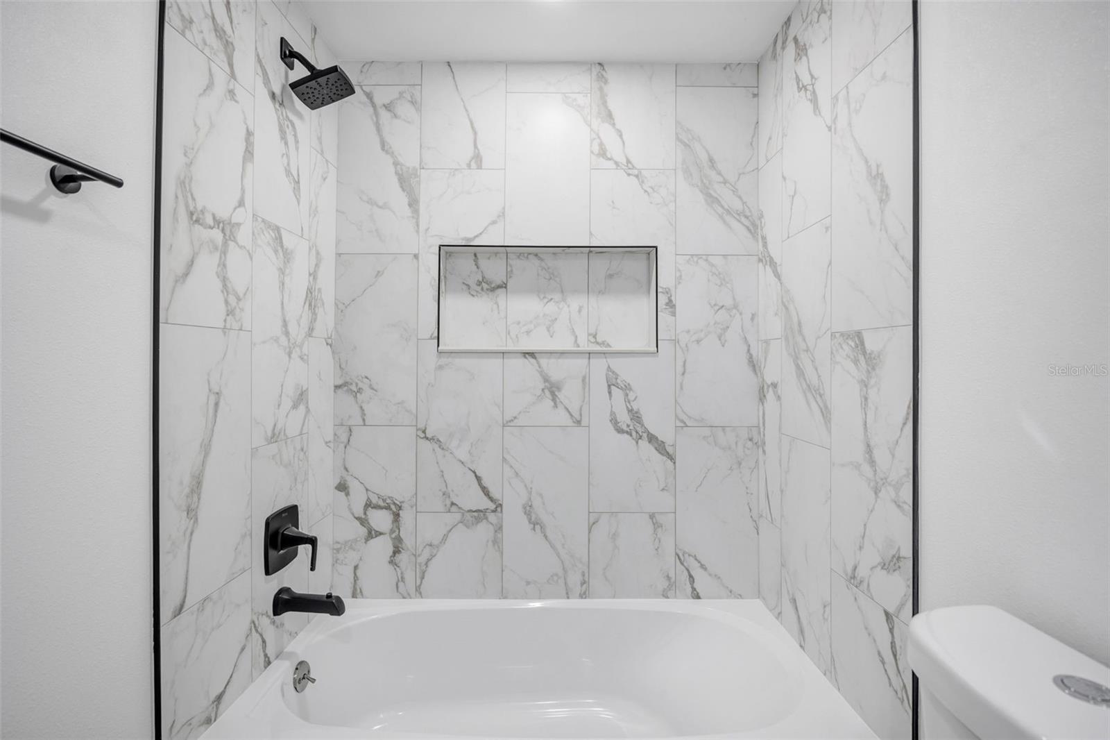 22369 SOUTHSHORE DR — photo 58