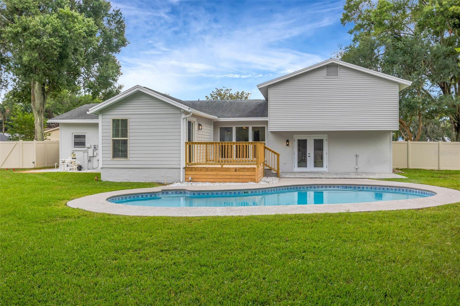 22369 SOUTHSHORE DR — photo 69