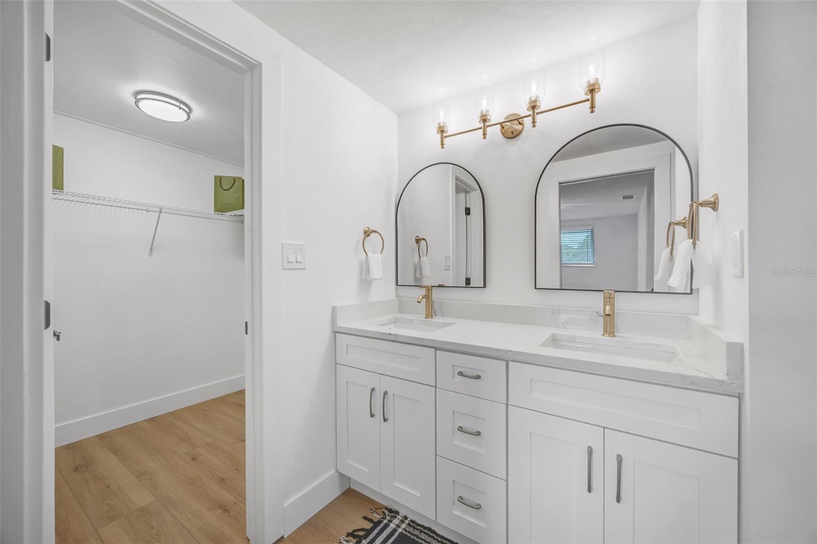 22369 SOUTHSHORE DR — photo 27