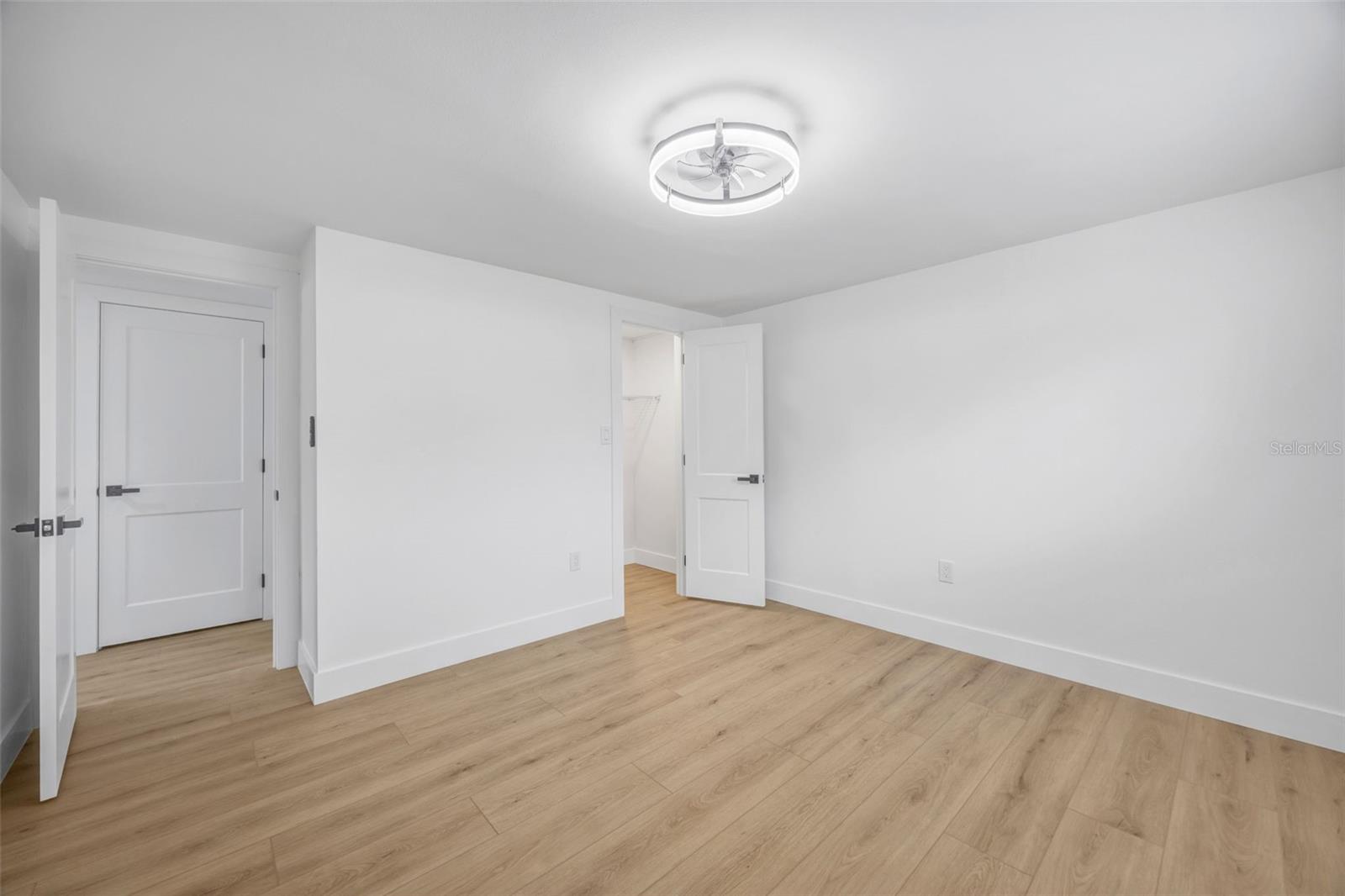 22369 SOUTHSHORE DR — photo 51