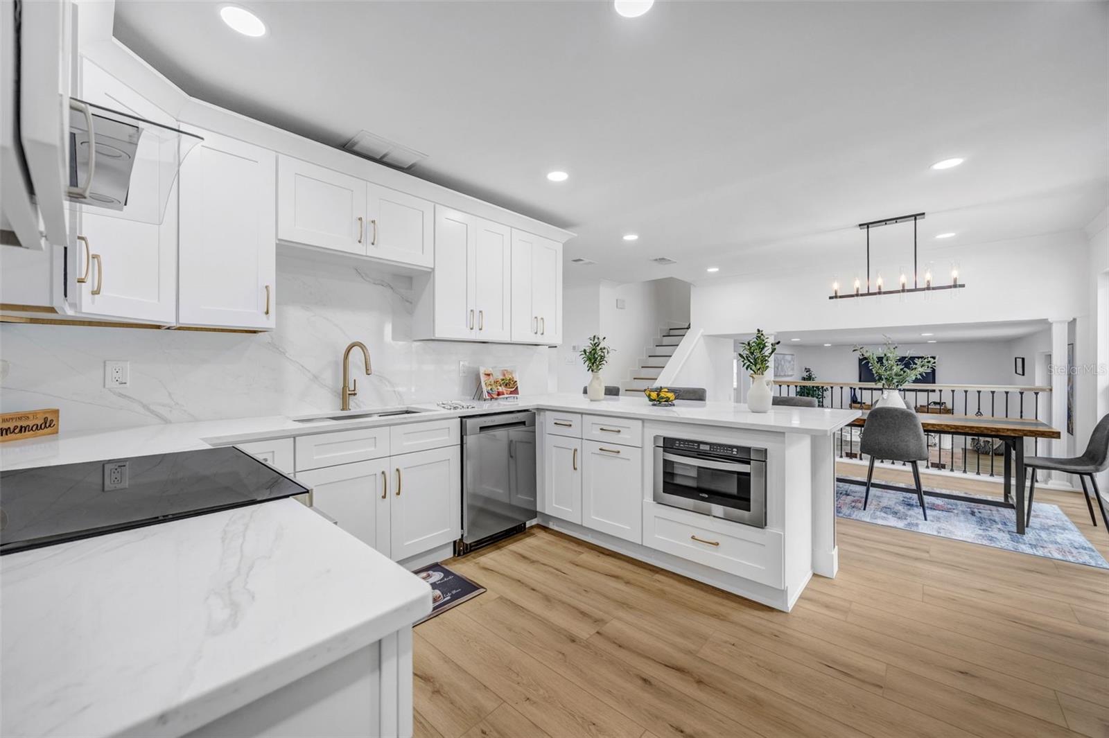 22369 SOUTHSHORE DR — photo 17